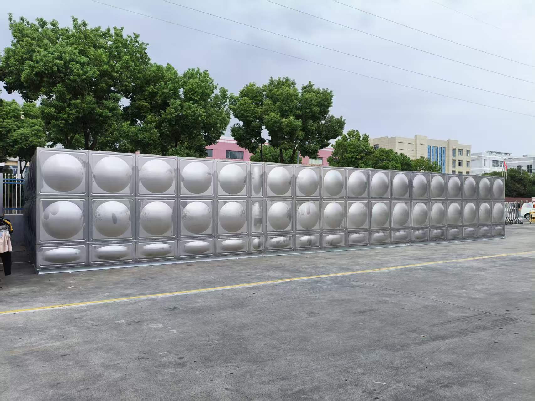 无锡捷阳科技336立方米不锈钢箱泵一体化水箱项目圆满完工